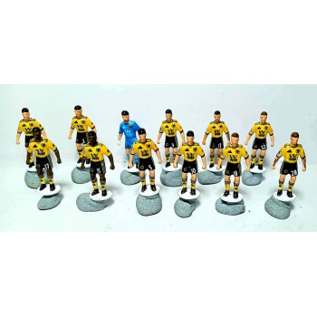 Subbuteo Andrew Table Soccer Wolves 2018-19 no bases no box only 12 figures